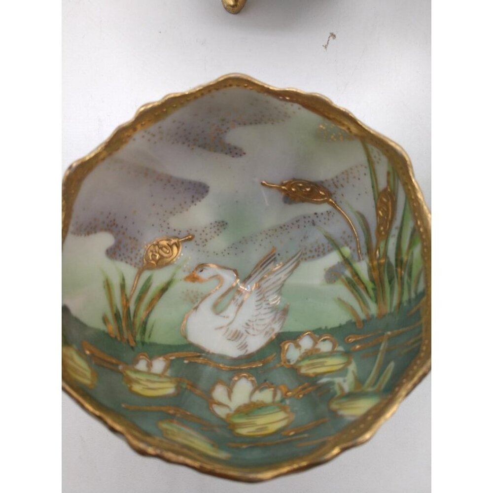 Set Of 4 Vintage Nippon Hand-Painted Swan-Themed Footed Bowls With Gold Trim